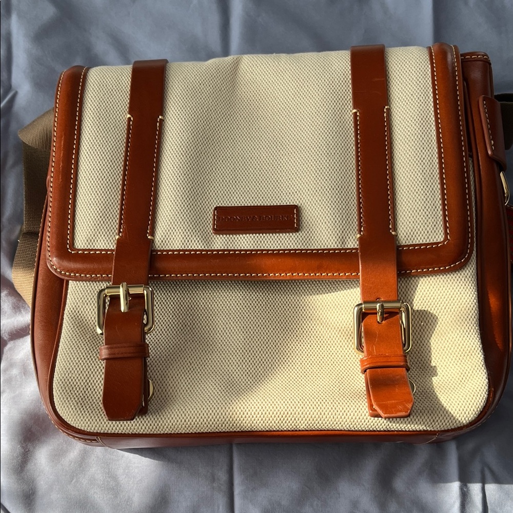 Dooney & Bourke Cream and Brown Shoulder Bag - Picture 10 of 16